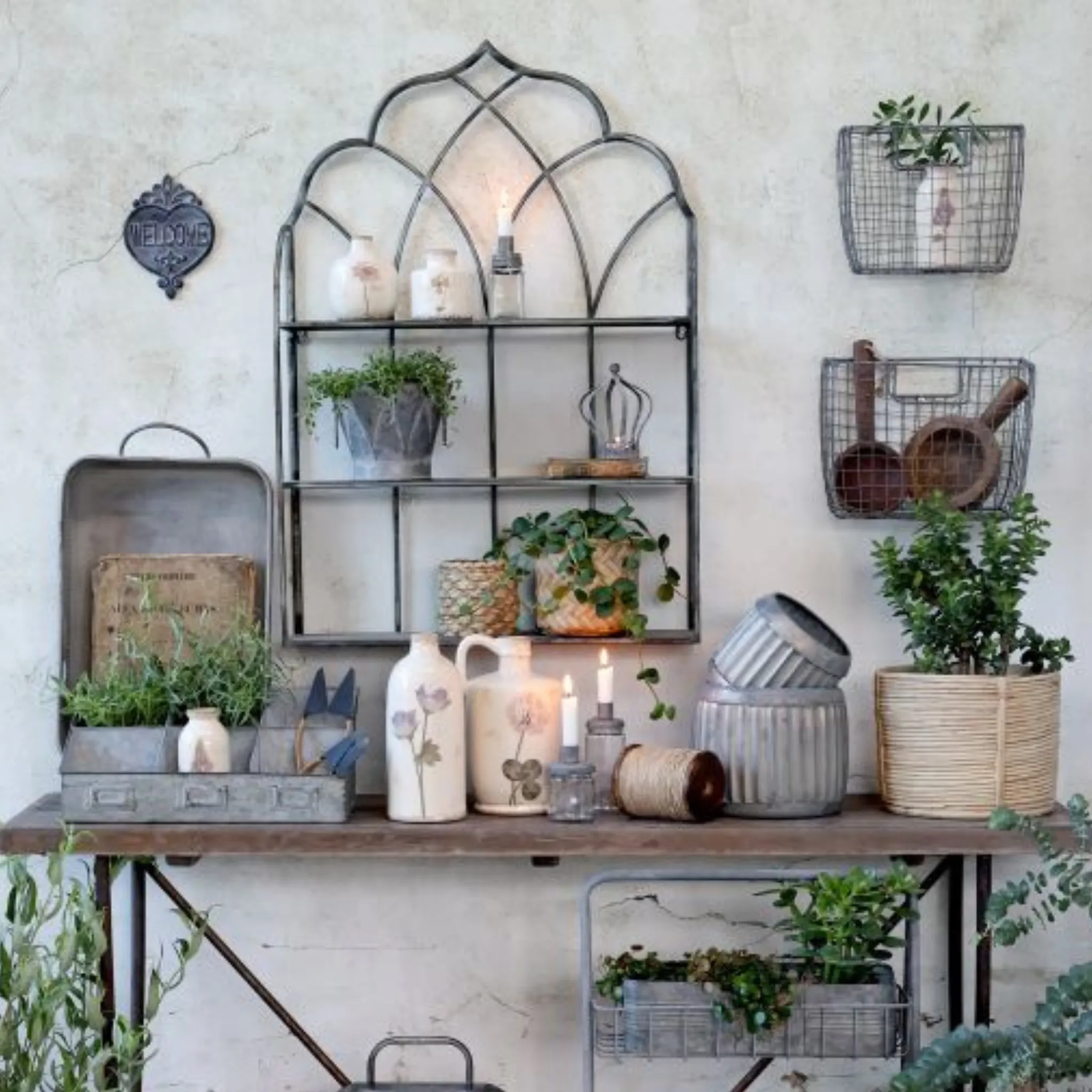 Chic Antique Zink bakke med blomst