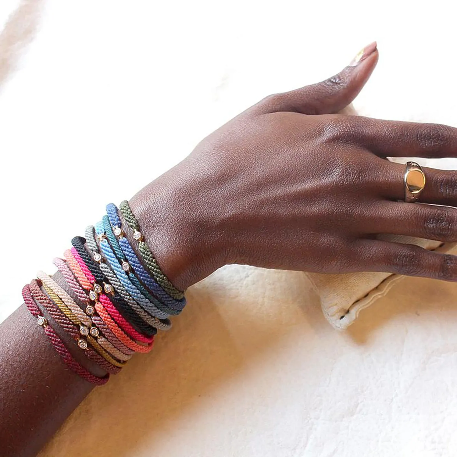 Classic grey woven bracelet with diamond