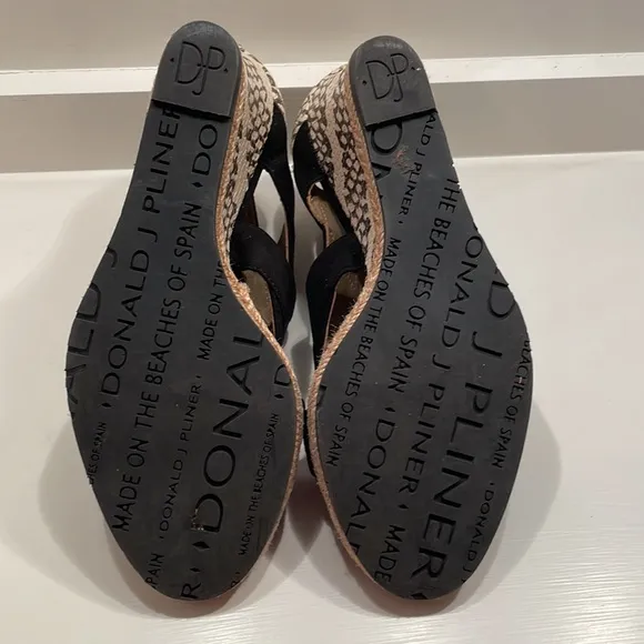 Donald Pliner Wedge