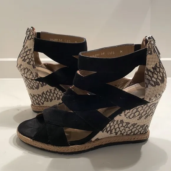 Donald Pliner Wedge