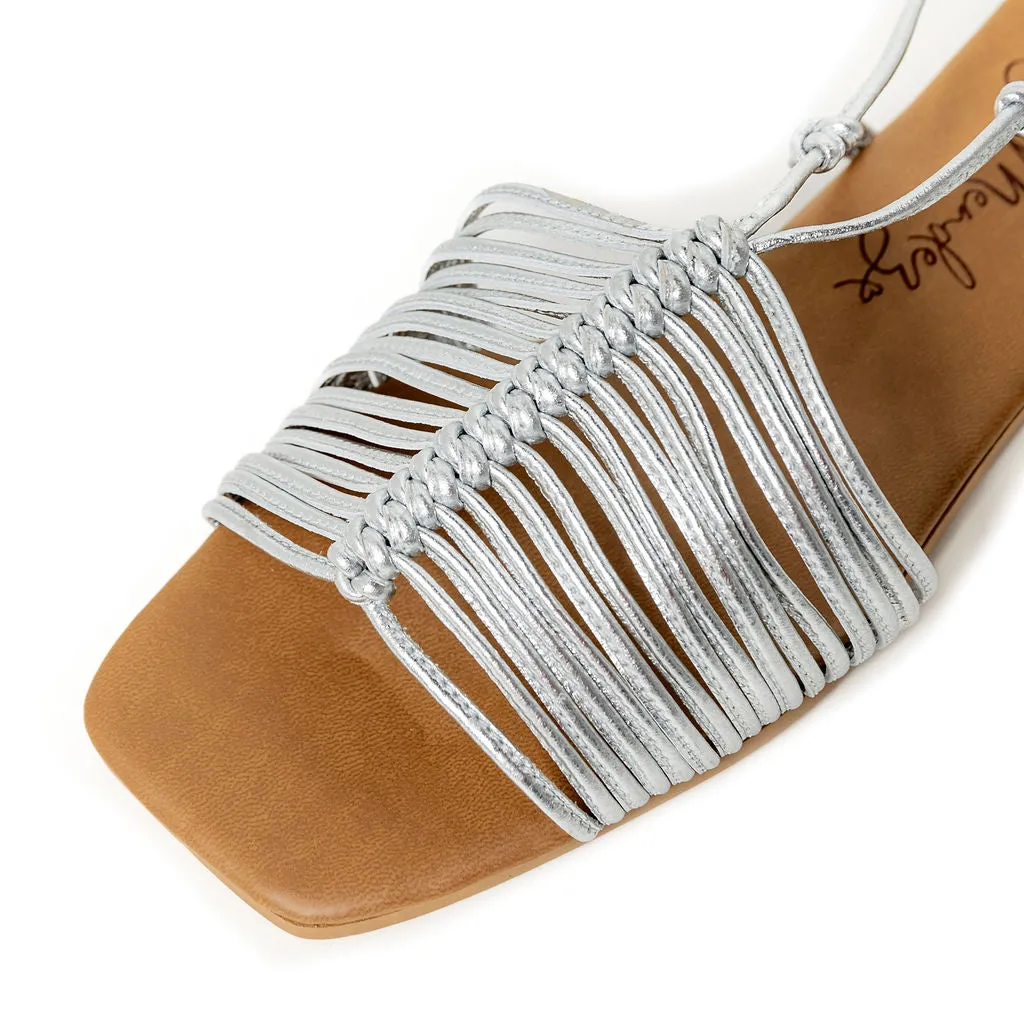 Eva Flats Sandals - Silver
