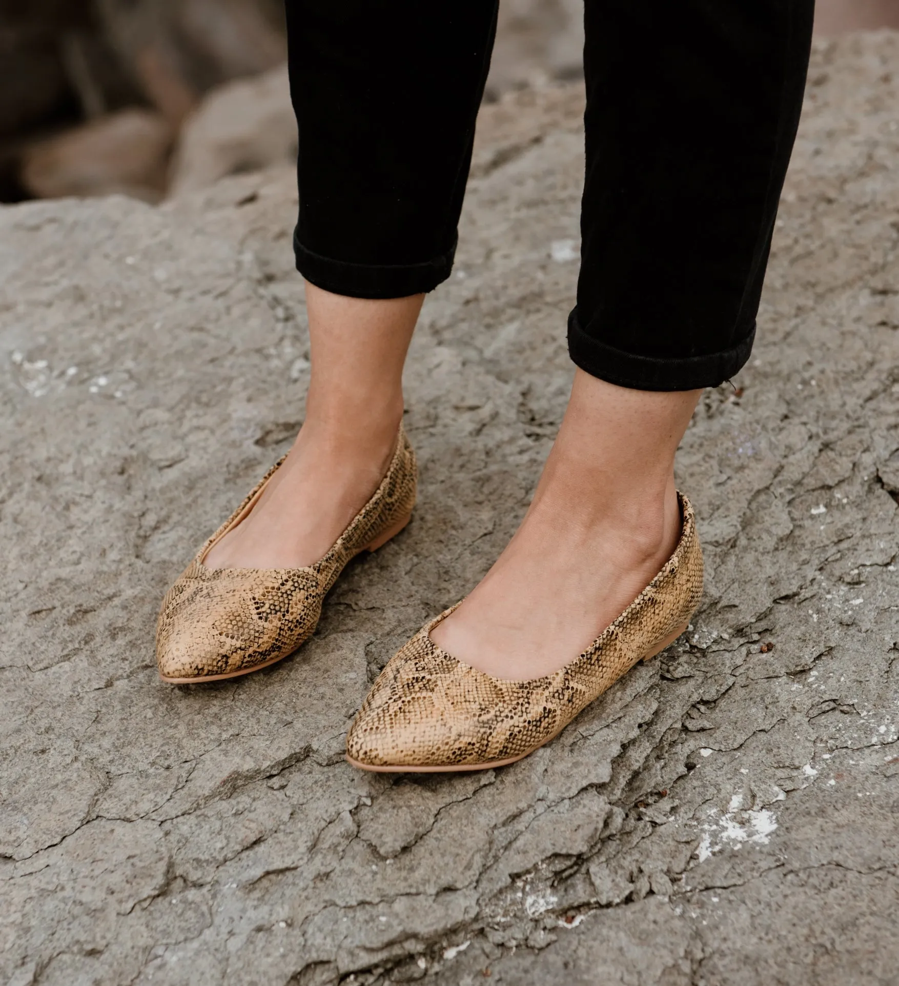FLATS VIBORA CAMEL