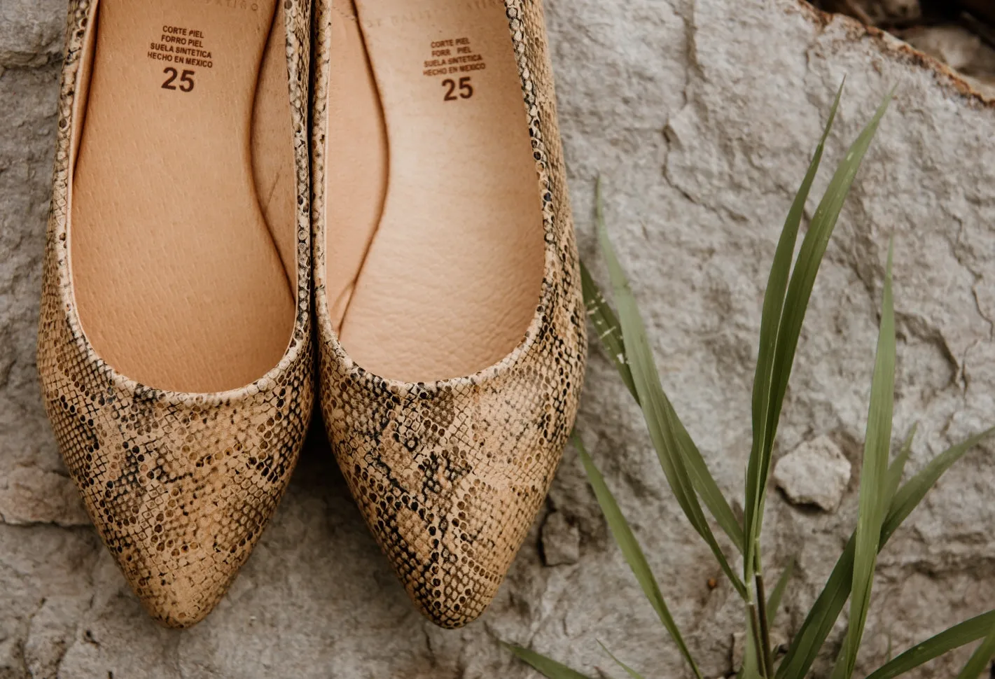 FLATS VIBORA CAMEL