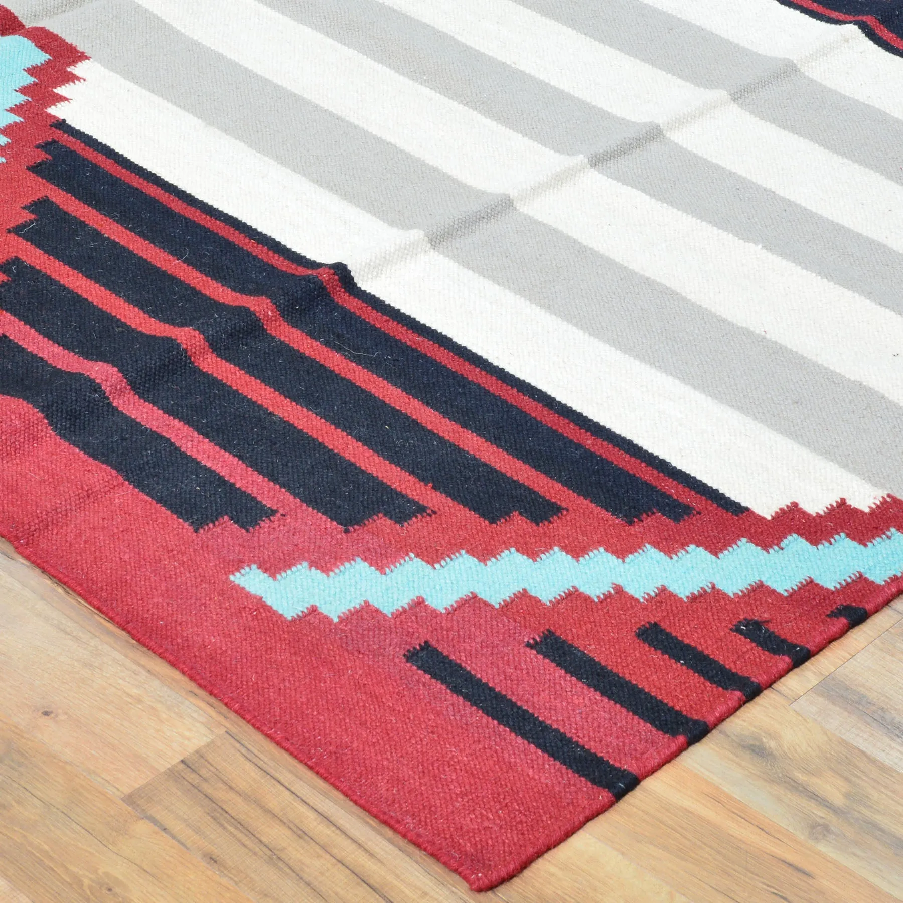 Hand-Woven Reversible Navajo Style Handmade Wool Rug (Size 7.9 X 9.9) Cwral-8202