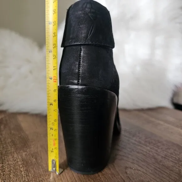 L.A.M.B./LAMB Mojo Block Heel Suede Ankle Boot, 5.5, Black Croc