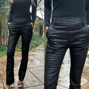 Nansi Black Hidden Tiger