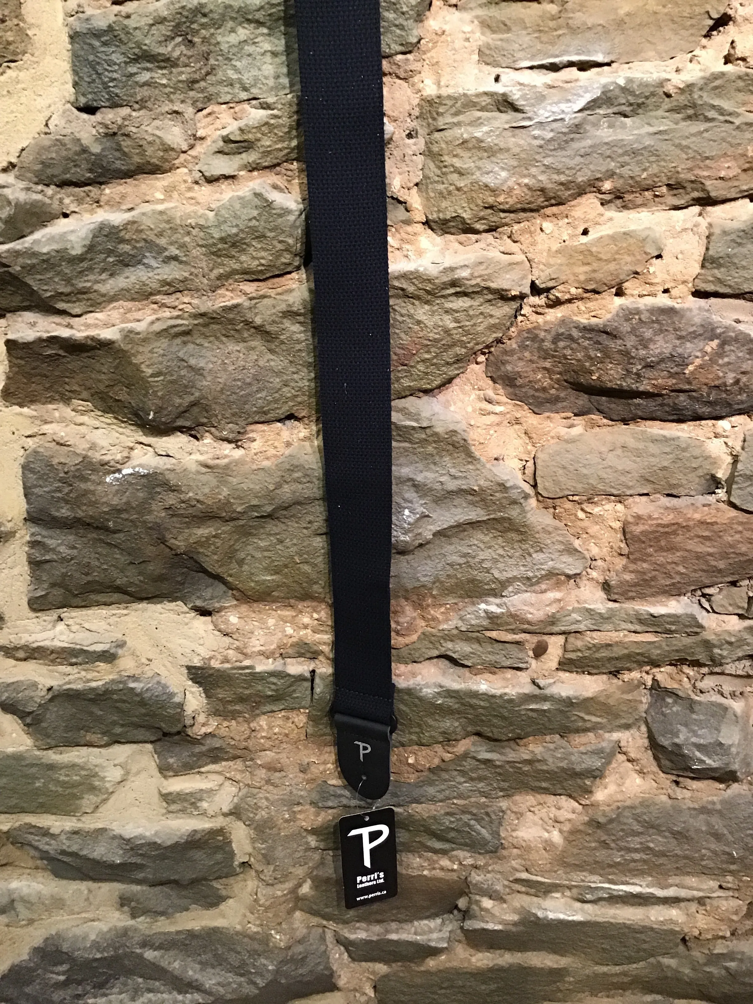 Perri’s Leathers 2” basic black cotton guitar strap