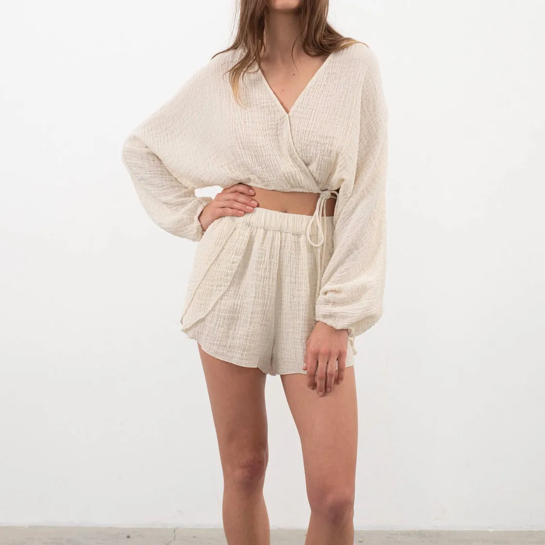 Siena Top Natural with Gold Pinstripe