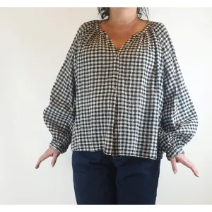 Sportscraft black and white gingham collarless long sleeve shirt size 18