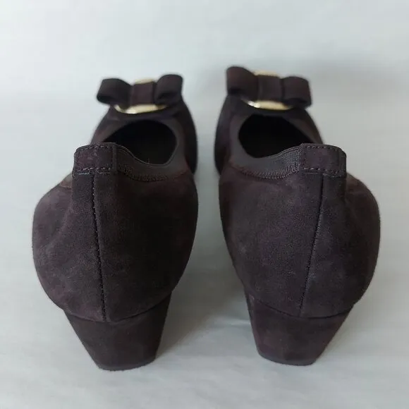 Stuart Weitzman Beaudelair Suede Pump Size 8 Hidden Wedge Bow Low Heel Slip-on