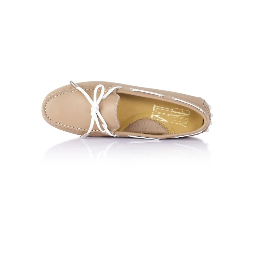 Tan Calf Leather with White Leather Laces