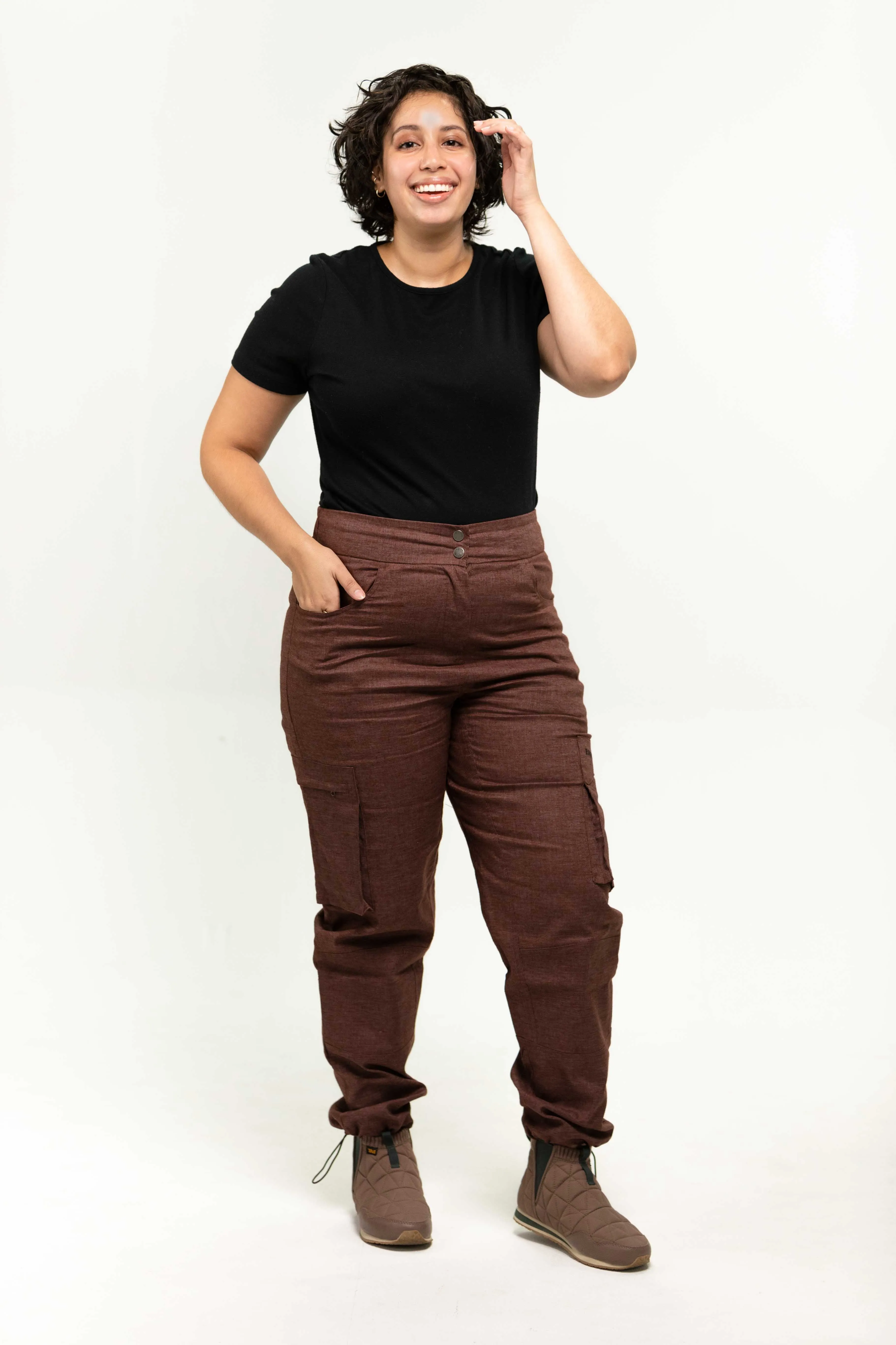 THE PANTS in Wine Red