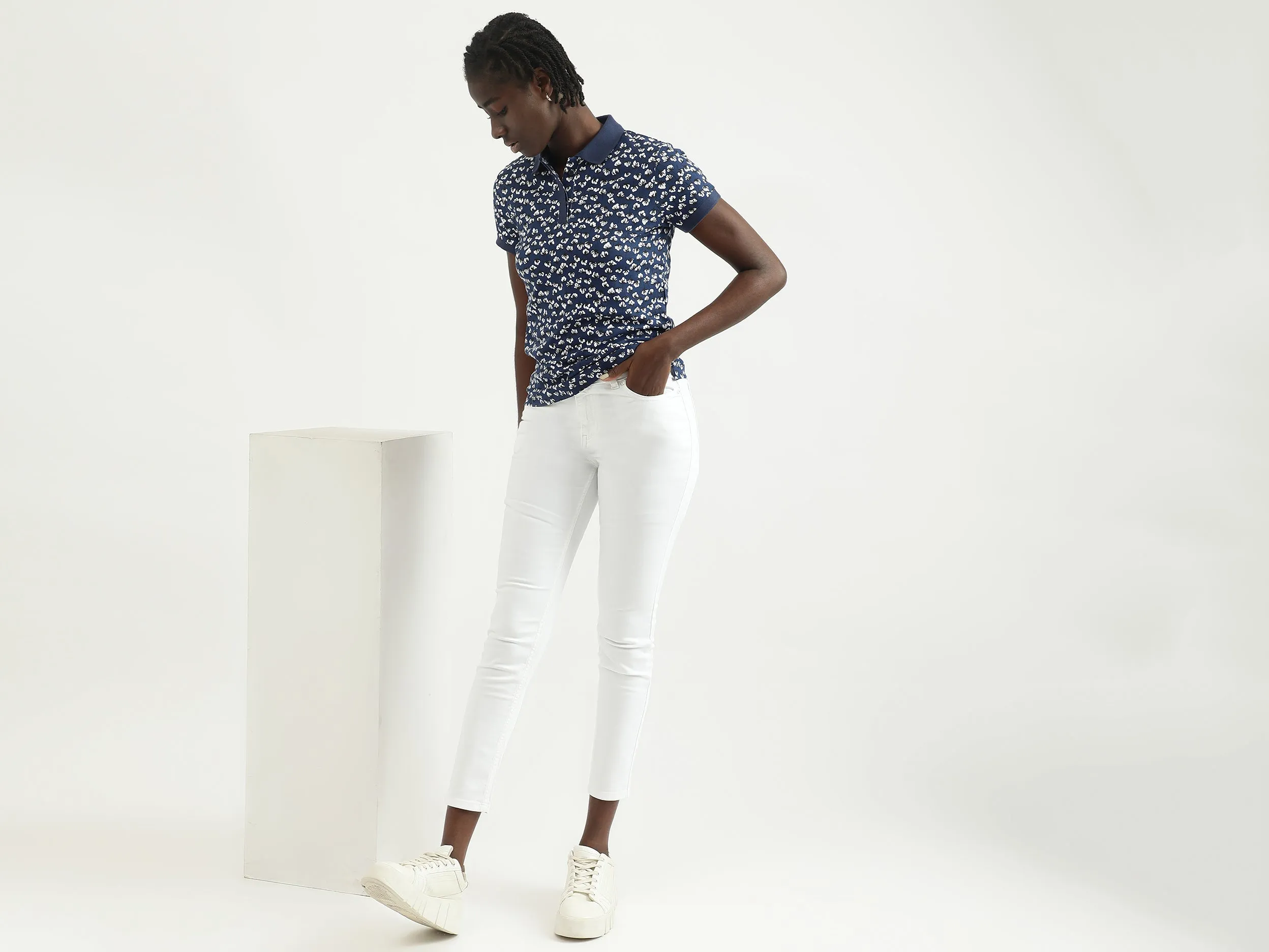 Women Printed Polo Collar T-shirt